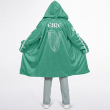 Load image into Gallery viewer, Team Ireland Fleece Lined Zipper Cloak - Urban Celt
