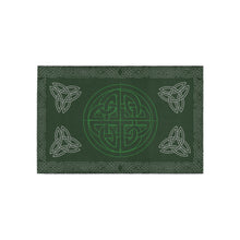 Load image into Gallery viewer, Celtic Knot Style Area Rug 5'x3'3'' - Urban Celt