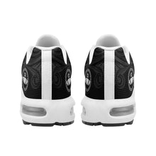 Load image into Gallery viewer, Urban Claddagh Mesh Flex Sneakers
