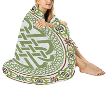 Load image into Gallery viewer, Celtic Circle Fleece Blanket 60&quot;
